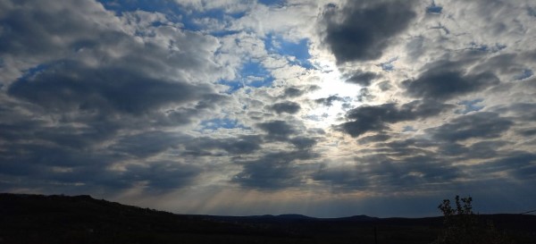 Sunbeams with clouds