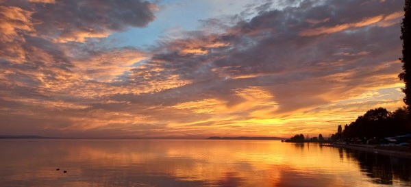 Kitshy sunset over the Balaton