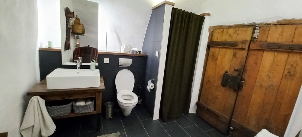 Bathroom in a wine cellar